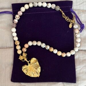 Susan Shaw Gold and White Pearl Necklace with Leaf Charm